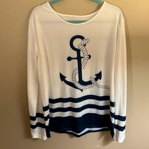 Light weight anchor themed tunic top